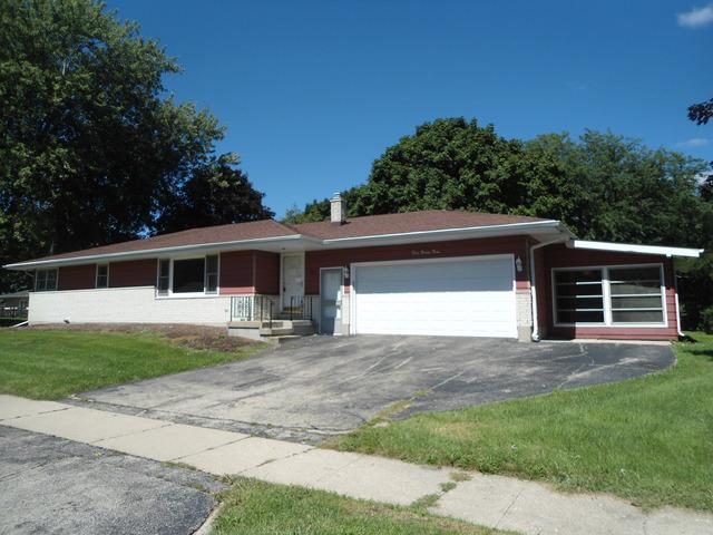 423 Lynn Ave., Sycamore, IL 60178