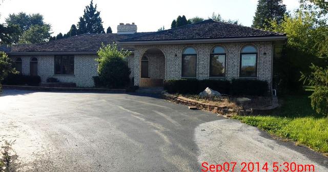 406 Lauder Ln., Inverness, IL 60067