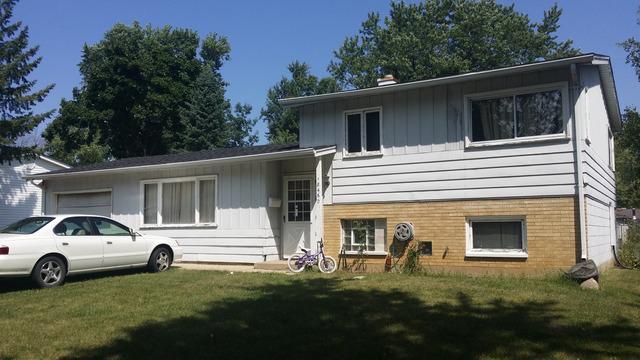 18460 W Woodland Ter., Gurnee, IL 60031