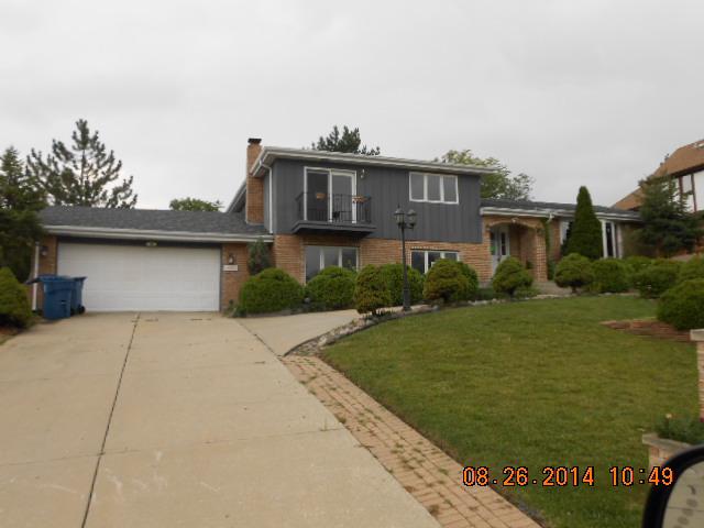 8851 W 100th St., Palos Hills, IL 60465