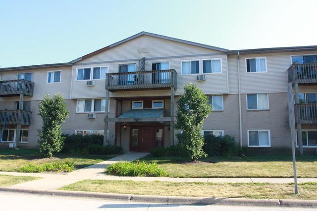 655 Deepwoods Dr. #2K, Mundelein, IL 60060