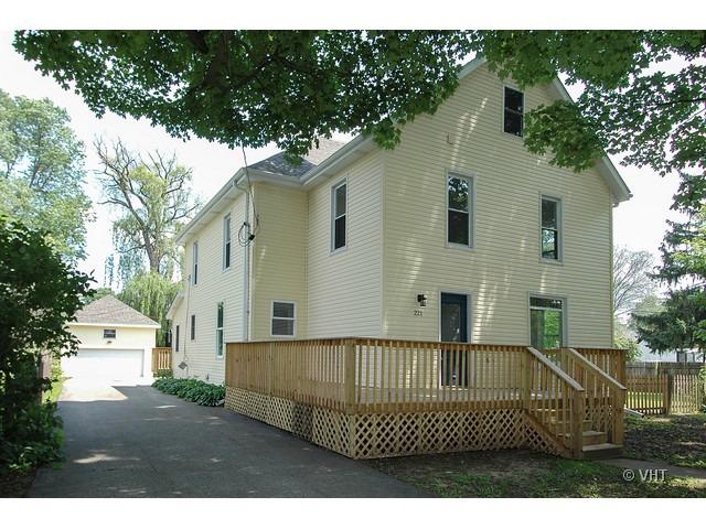 221 3rd St., Crystal Lake, IL 60014