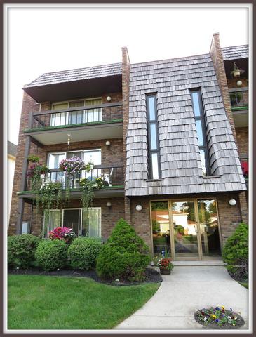 10904 Kilpatrick Ave. #2A, Oak Lawn, IL 60453