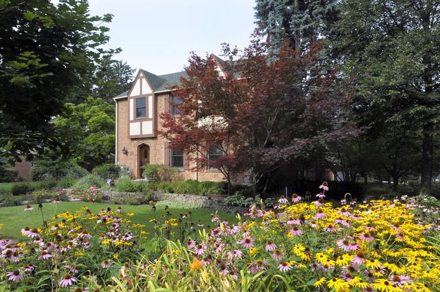 402 S Bristol Ln., Arlington Heights, IL 60005