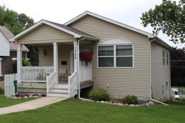 1306 N Elizabeth St., Joliet, IL 60435