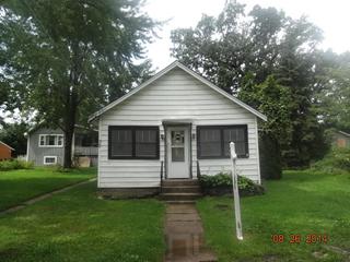 32 Rushmore Rd., Fox Lake, IL 60020