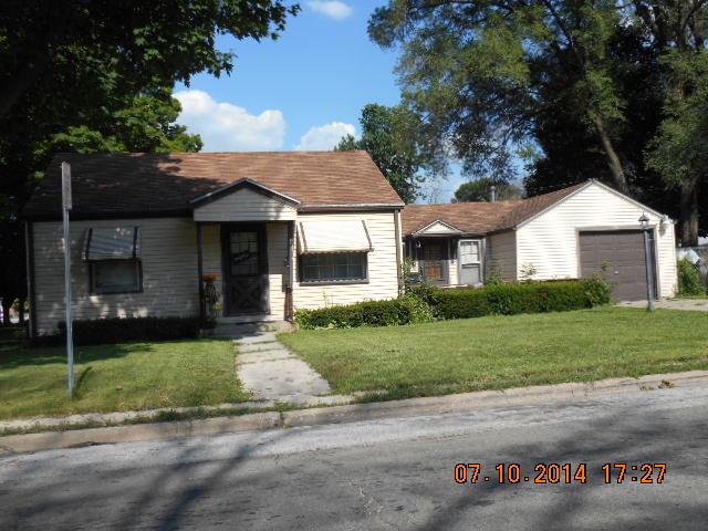 415 N Fordham Ave., Aurora, IL 60506