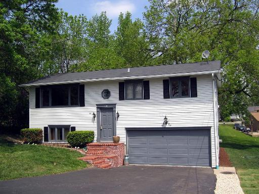 1006 Fortress Dr., Mchenry, IL 60050