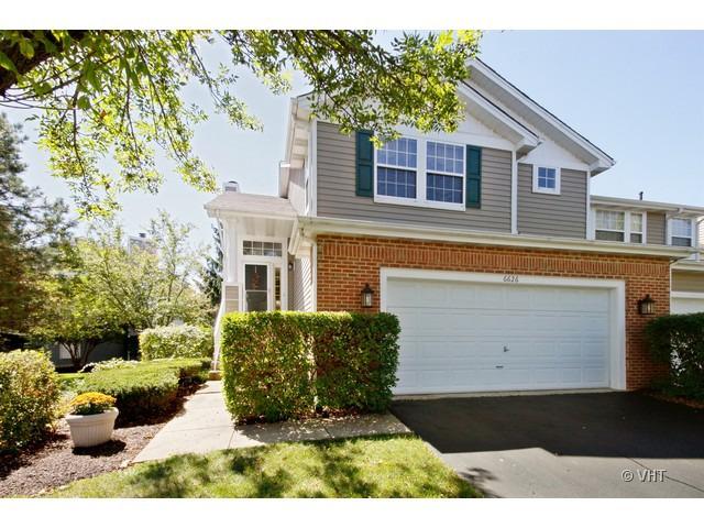 6626 Snug Harbor Dr., Willowbrook, IL 60527