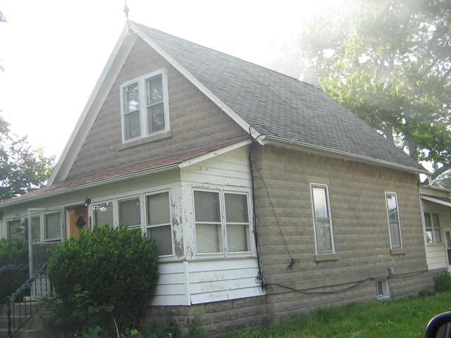 202 W Walter St., Strawn, IL 61775