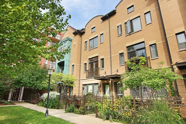 24 S Throop Pkwy., Chicago, IL 60607