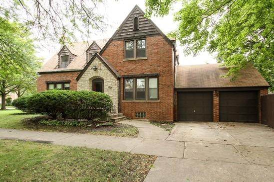 10055 S Hamilton Ave., Chicago, IL 60643