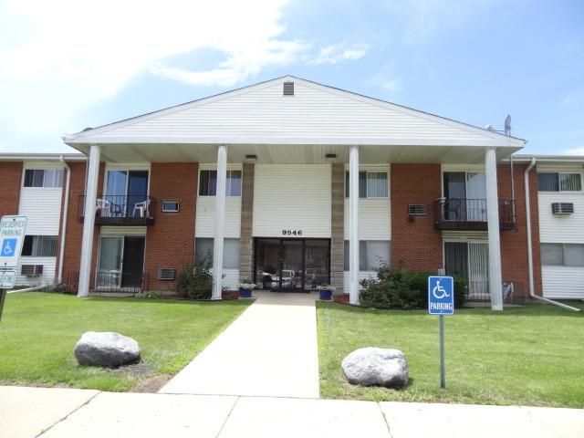 9546 Dee Rd. #1B, Des Plaines, IL 60016