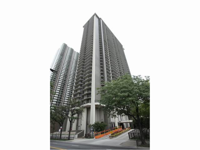 6007 N Sheridan Rd. #8B, Chicago, IL 60660