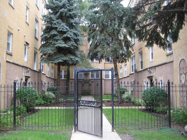 3911 W Addison St. #2A, Chicago, IL 60618