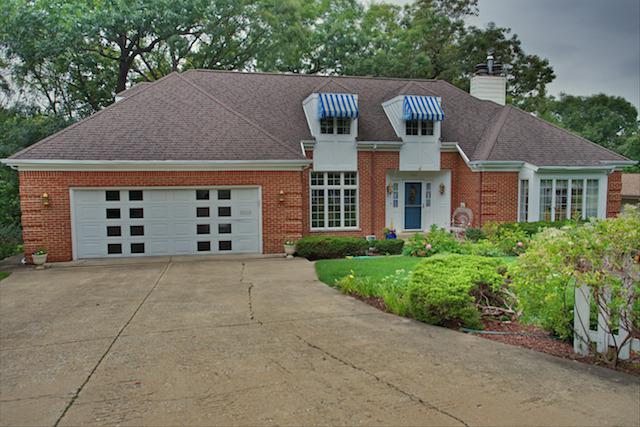 718 Ridge Rd., Lemont, IL 60439