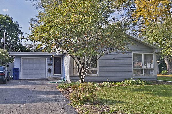 39 Oakwood Dr., Naperville, IL 60540
