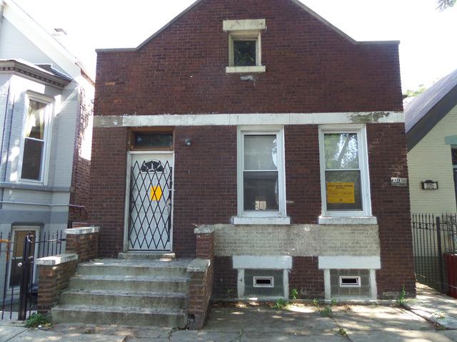3313 S Carpenter St., Chicago, IL 60608
