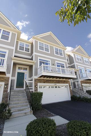 678 Shoreline Dr., Grayslake, IL 60030