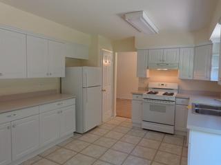 315 Ardmore Ct., Vernon Hills, IL 60061