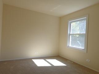 315 Ardmore Ct., Vernon Hills, IL 60061