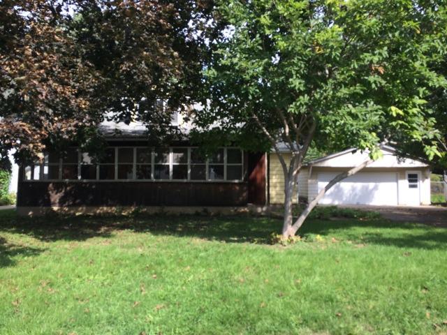 222 W Winnefred St., Freeport, IL 61032
