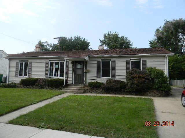649 Fenton Ave., Romeoville, IL 60446