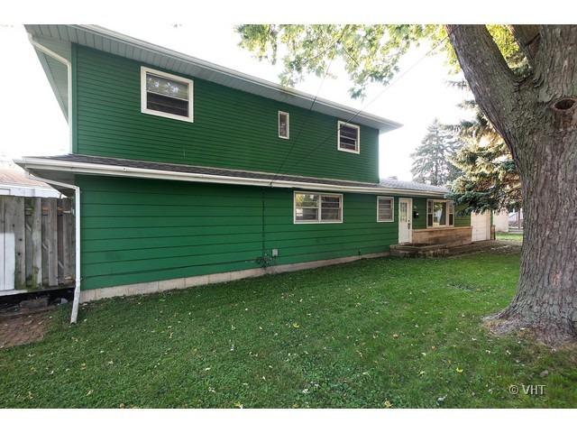 1409 Oakwood Ave., Dekalb, IL 60115