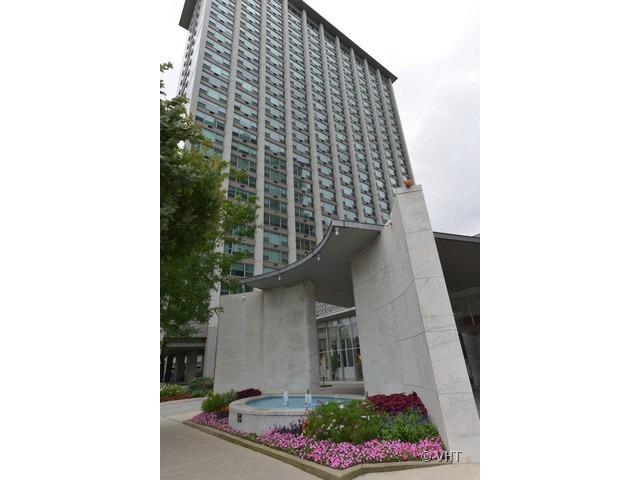 3600 N Lake Shore Dr. #704, Chicago, IL 60613