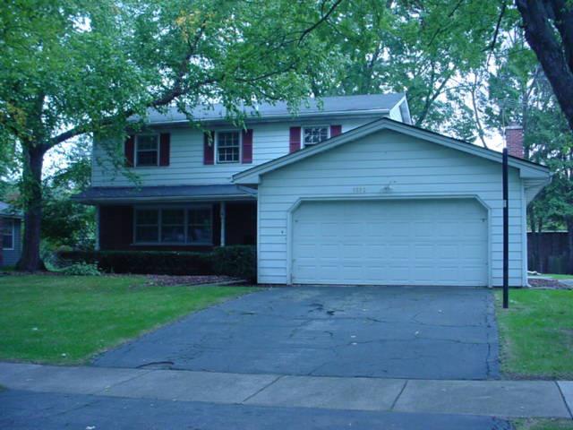 1512 Swallow St., Naperville, IL 60565