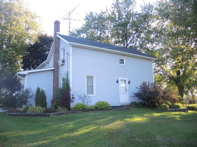 4327 Winneshiek Rd., Freeport, IL 61032