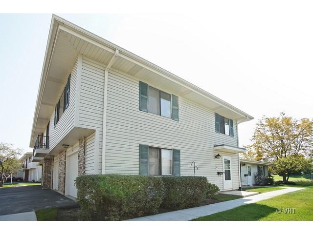 937 Shattuck Ln., Schaumburg, IL 60194