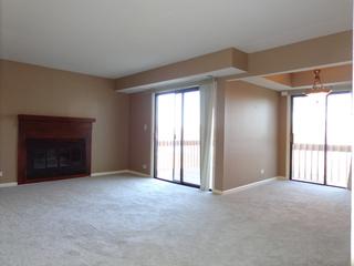 939 Market Ct. #B3, Vernon Hills, IL 60061