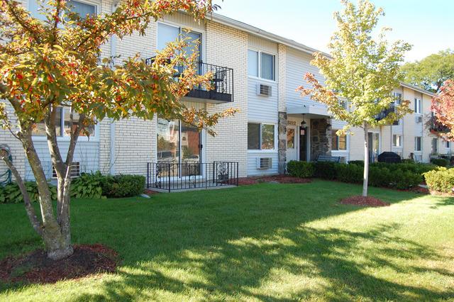 8812 Jody Ln. #1C, Des Plaines, IL 60016