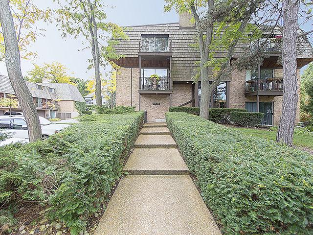 424 W Russell St. #3, Barrington, IL 60010