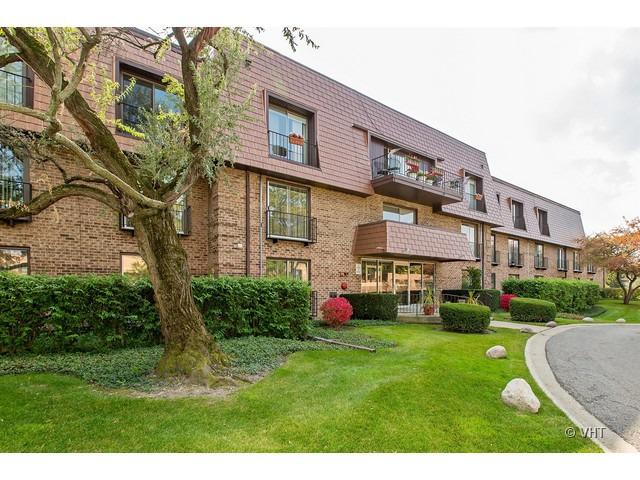 3950 Dundee Rd. #302, Northbrook, IL 60062