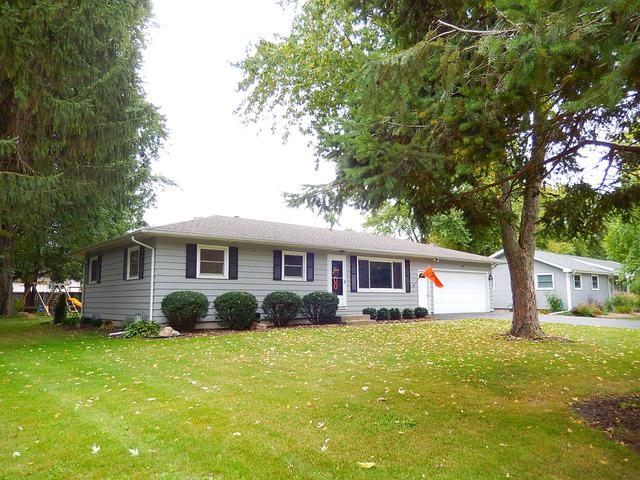 128 Alfred Dr., Sycamore, IL 60178