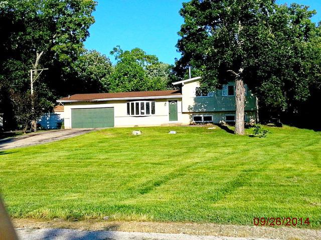 37053 N Shirley Dr., Gurnee, IL 60031