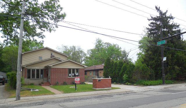1884 Deerfield Rd., Highland Park, IL 60035