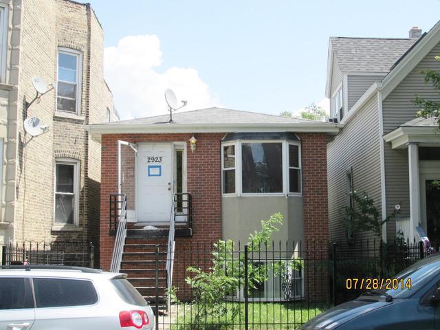 2923 N Sacramento Ave., Chicago, IL 60618