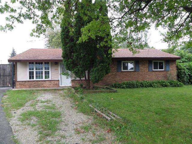109 Fairwood Dr., Bolingbrook, IL 60440