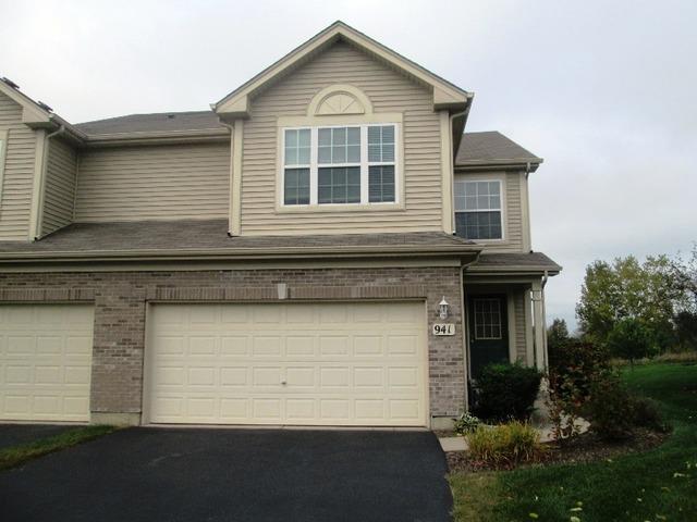 941 Oak Ridge Blvd., Elgin, IL 60120