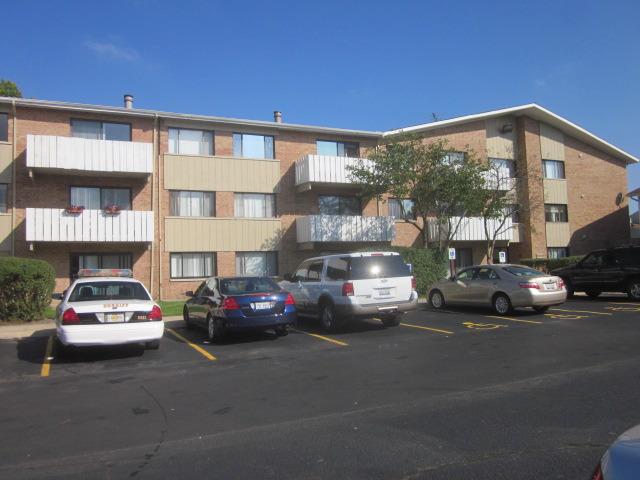 2000 Bayside Dr. #308, Palatine, IL 60074