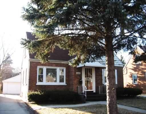 2440 S 15th Ave., Broadview, IL 60155