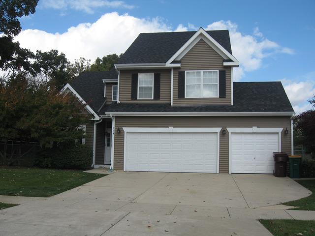 994 Haywood Dr., Round Lake, IL 60073
