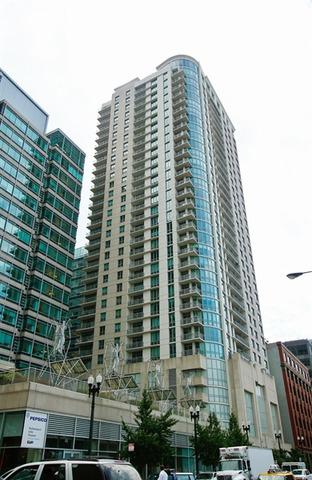 125 S Jefferson St. #806, Chicago, IL 60661