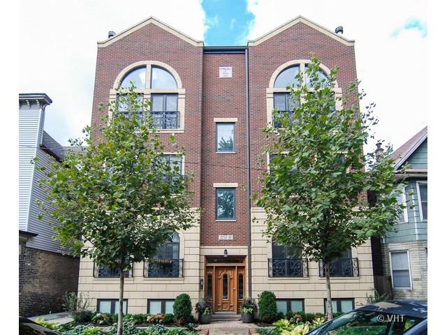 3214 N Ravenswood Ave. #2S, Chicago, IL 60657