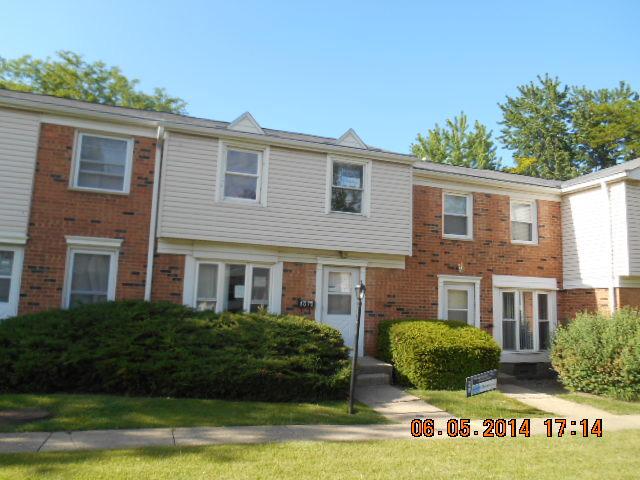 3072 Kingston Ct., Streamwood, IL 60107