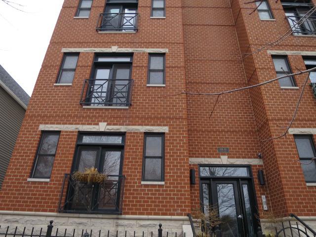1803 N Kedzie Ave. #202, Chicago, IL 60647