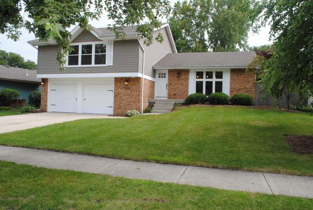 1376 Sunnybrook Dr., Naperville, IL 60540